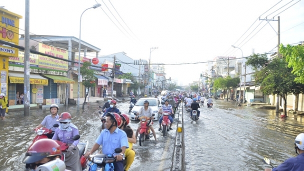 TP.HCM lại kẹt xe kinh hoàng sáng đầu tuần